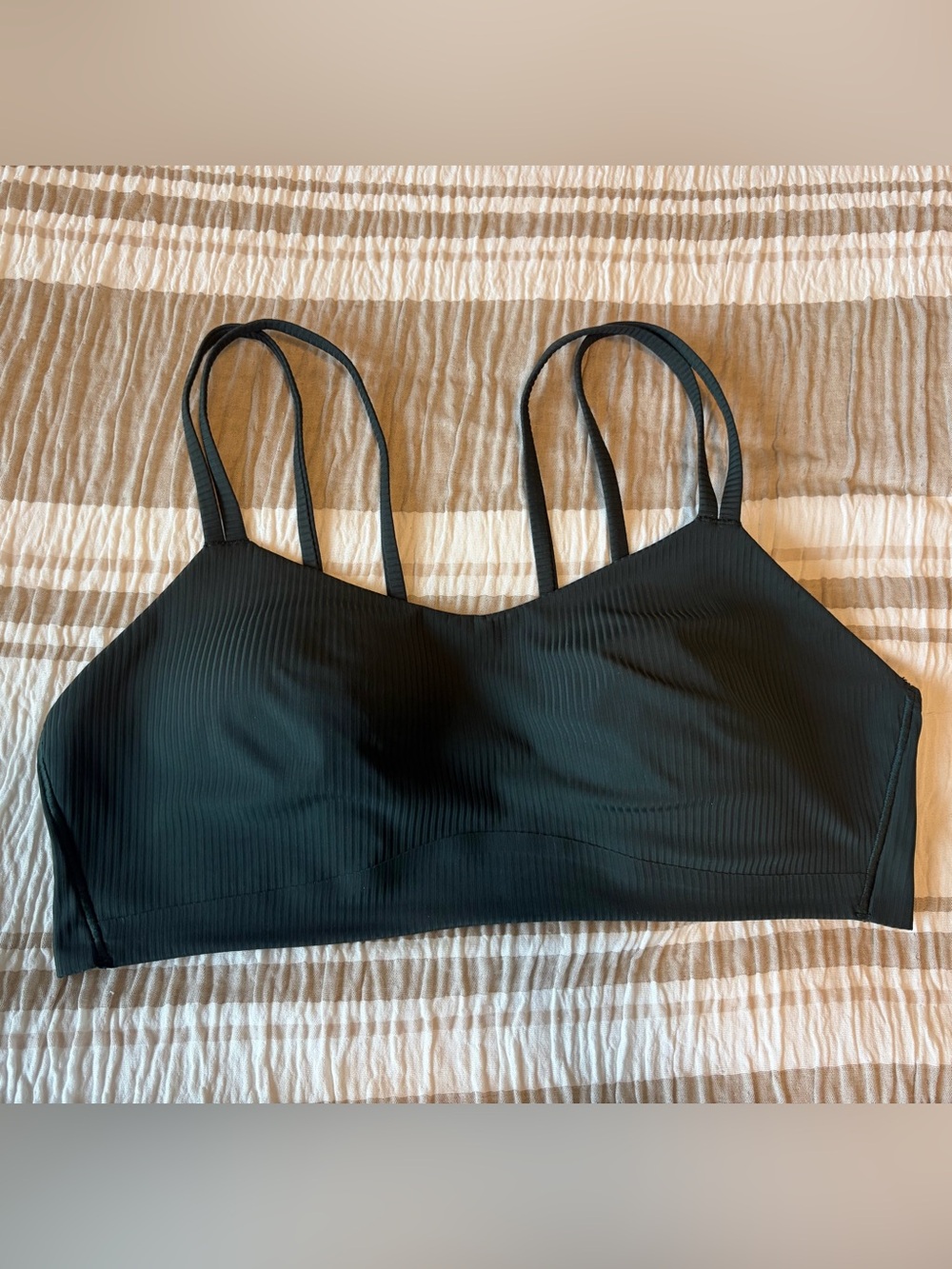 Lululemon Green Ribbed like a cloud bra